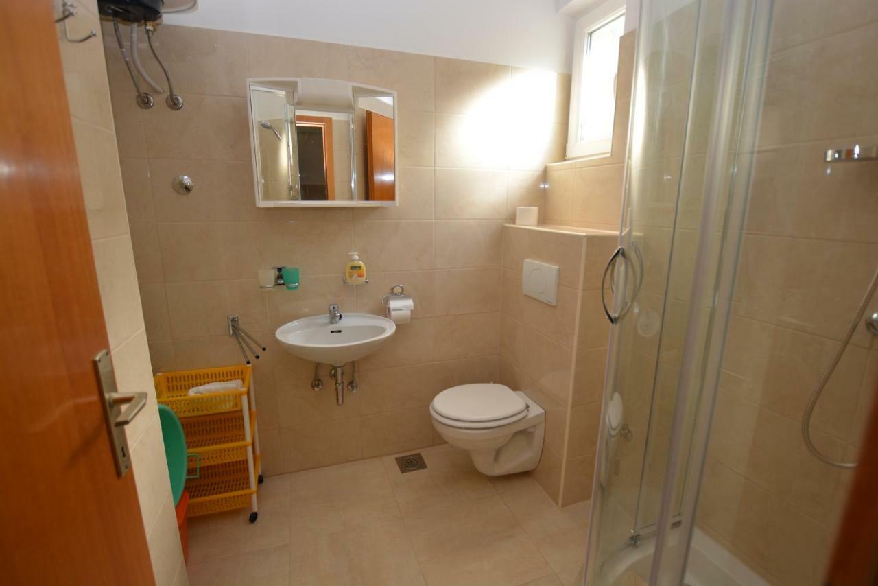 Apartment Nadica Punat Luaran gambar